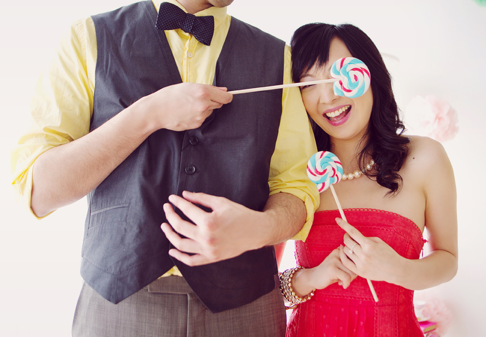 scandalously-cute-engagement-session