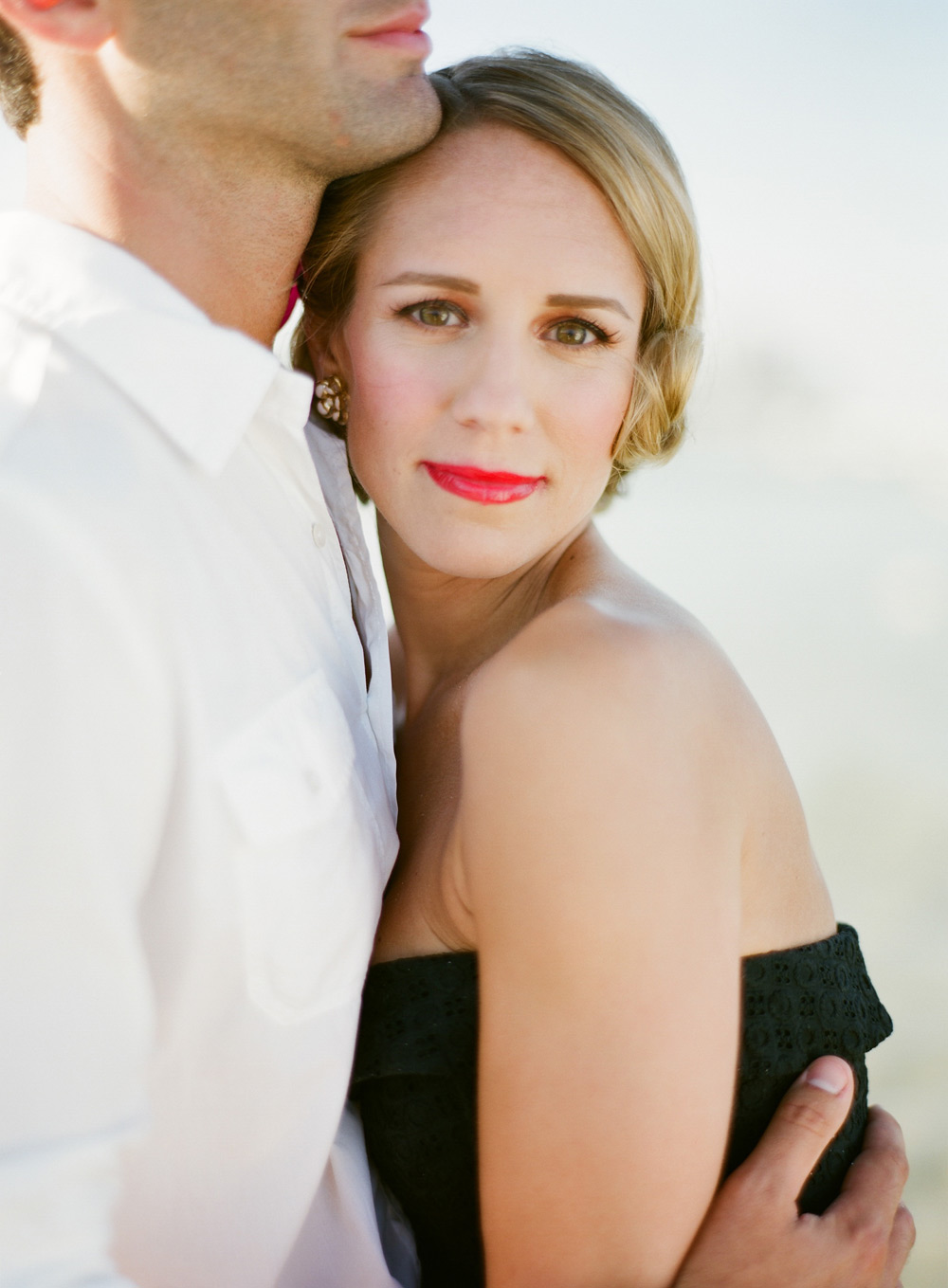 1950s-inspired-wedding-engagement