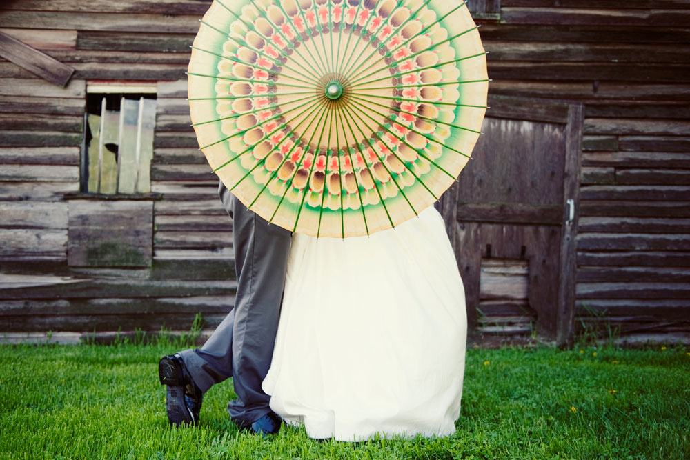 homemade-minnesota-backyard-wedding