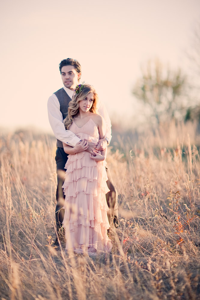 an-elegant-picnic-engagement-shoot-by