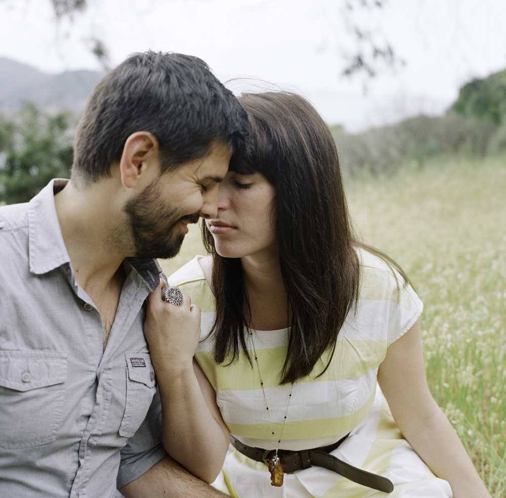 sailing-engagement-shoot-by-christina