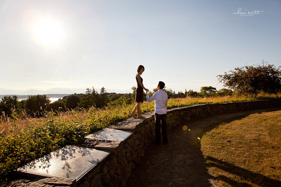 An Engagement Session in Seattle's Discovery Park | Mhari Scott Photography