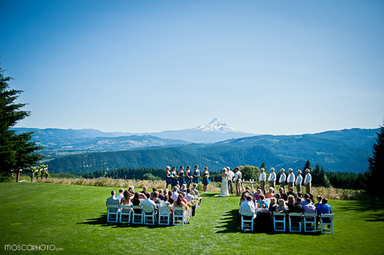 Tons of DIY in this Oregon vineyard wedding.