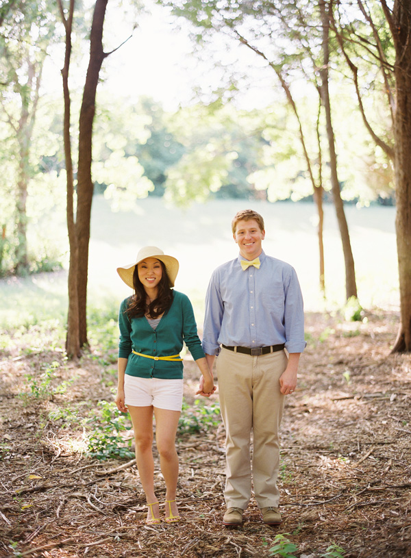 a-travel-themed-engagement-session