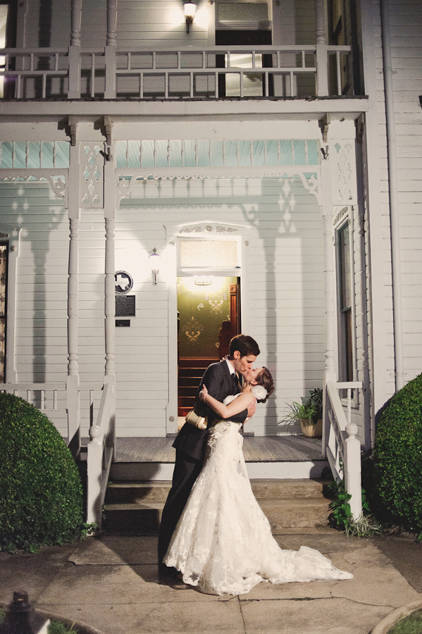 austin-texas-mansion-wedding