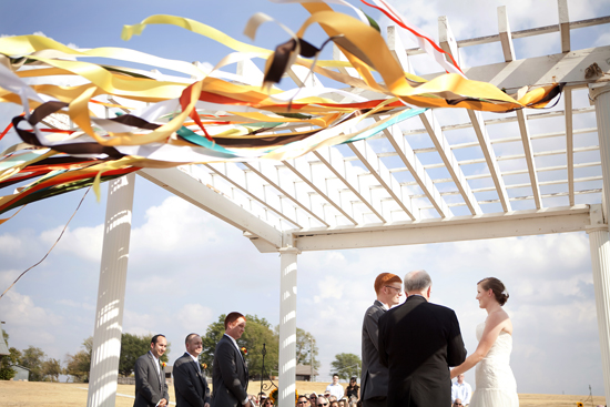 A Dallas Autumn Barn Wedding by Jennefer Wilson Photography