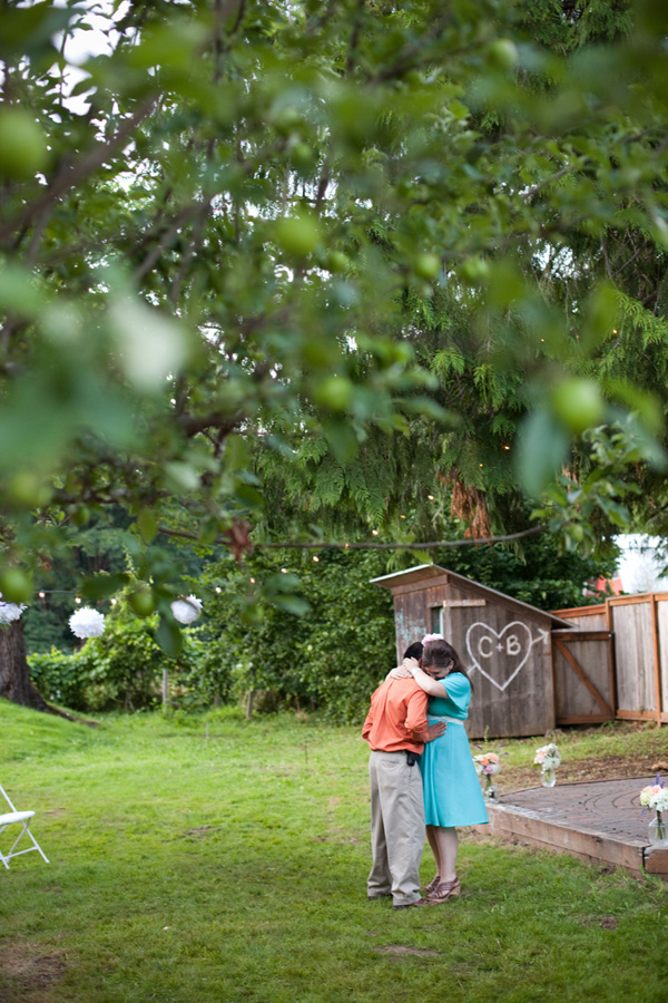 old-fashioned-hoedown-wedding