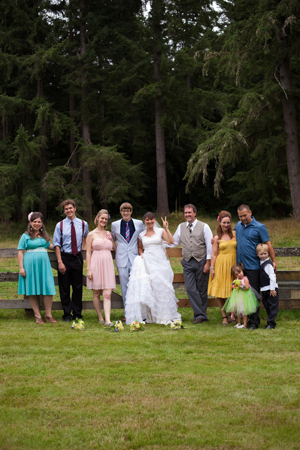 old-fashioned-hoedown-wedding