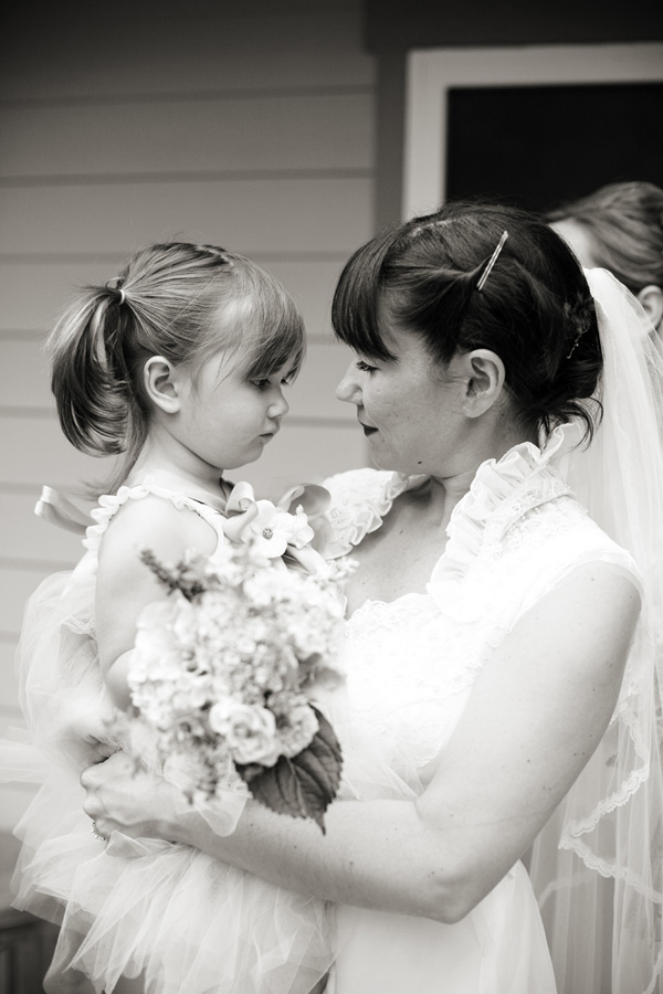 old-fashioned-hoedown-wedding