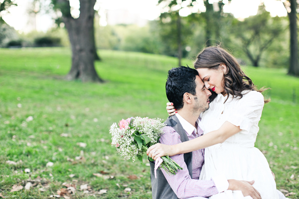 vintage-engagement-photo-session