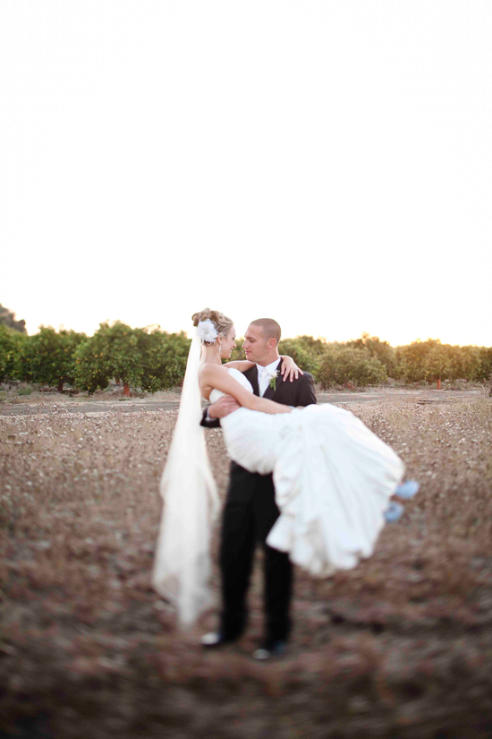 glamorous-barn-wedding