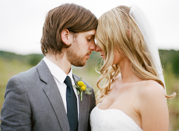 how-to-throw-a-barn-wedding