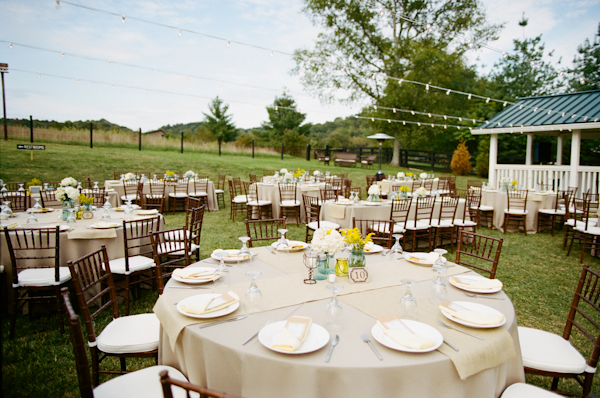 how-to-throw-a-barn-wedding