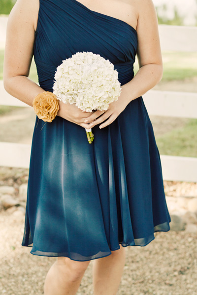 navy-blue-and-yellow-homemade-wedding