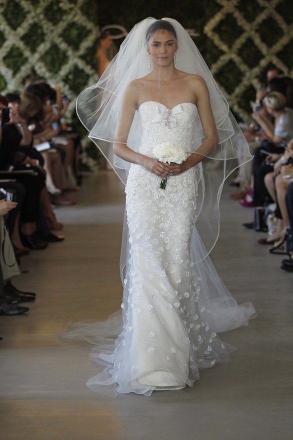 oscar-de-la-renta-bridal-2013-collection