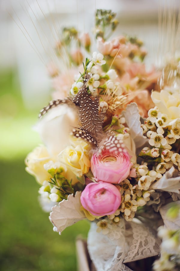 vintage-chic-spring-time-wedding