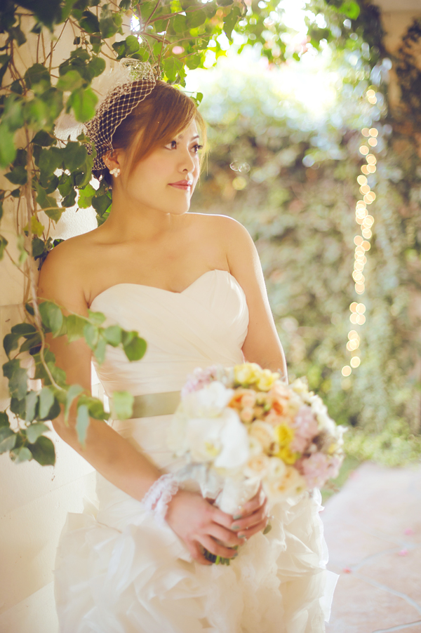 vintage-chic-spring-time-wedding