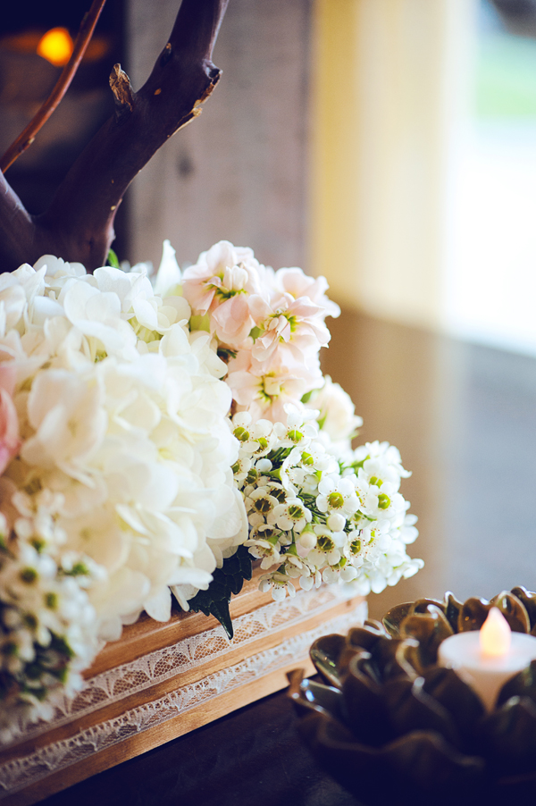 vintage-chic-spring-time-wedding