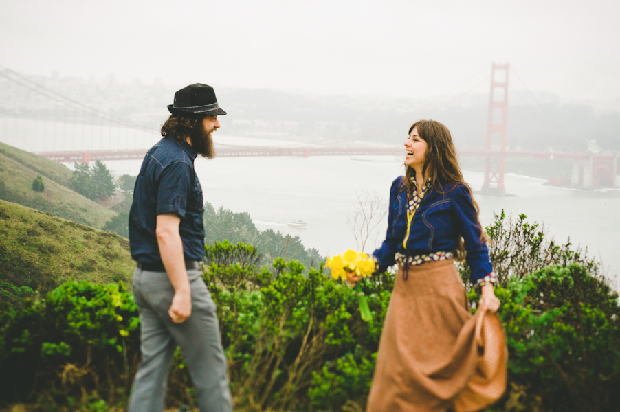 san-francisco-rainy-day-engagement