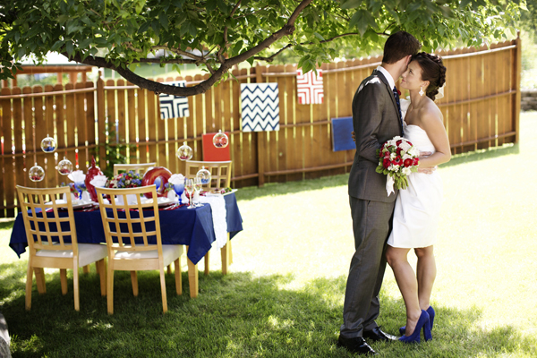 americana-backyard-wedding-ideas