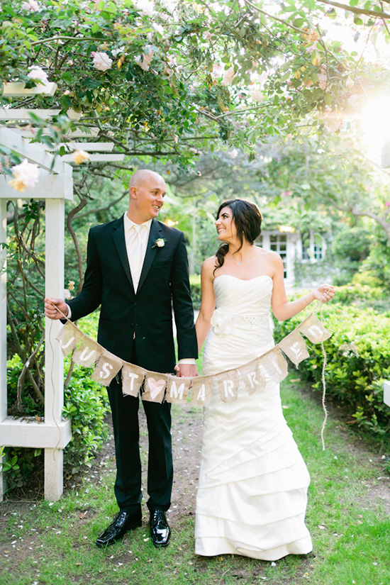 pink-and-gray-garden-wedding