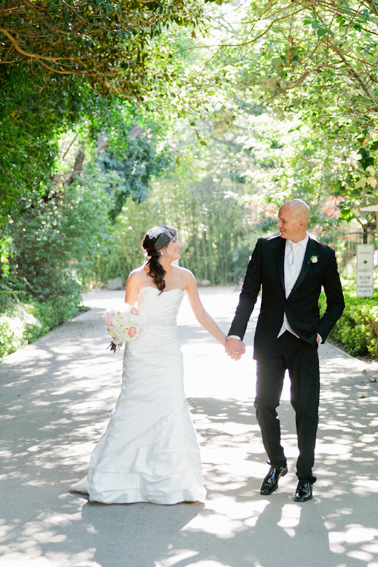 pink-and-gray-garden-wedding