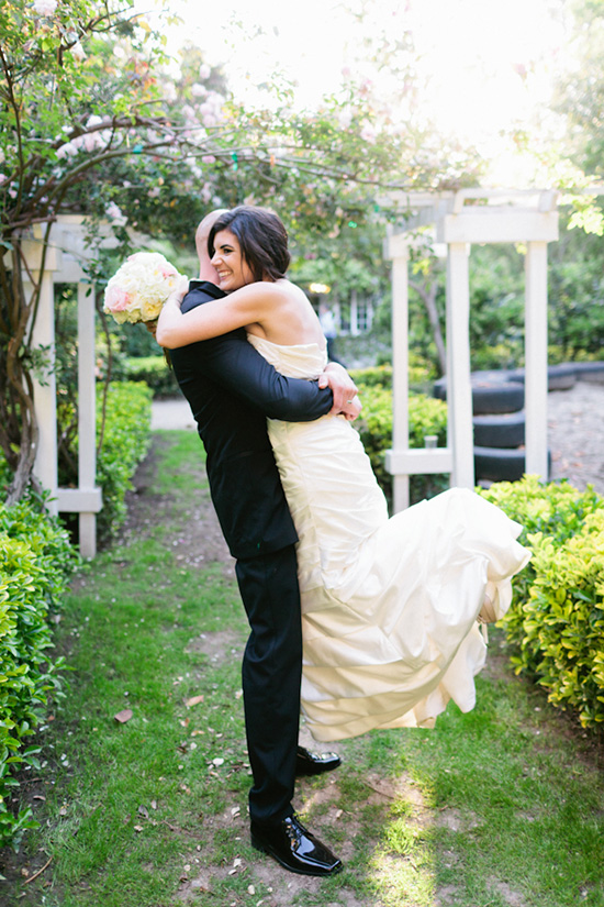 pink-and-gray-garden-wedding