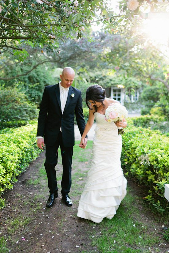 pink-and-gray-garden-wedding