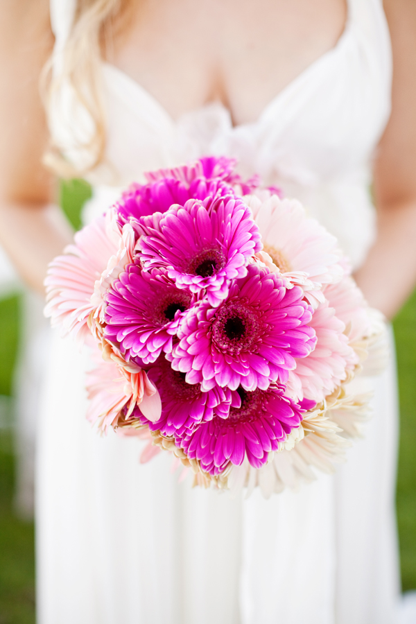 simple-and-colorful-garden-wedding-ideas