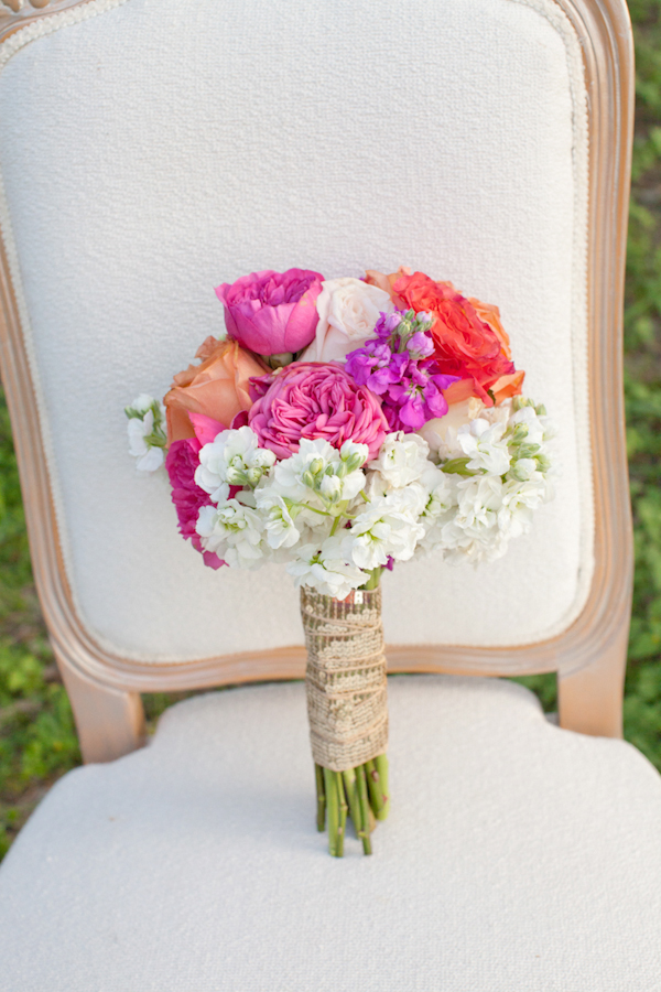 vibrant-pink-and-gold-wedding-ideas