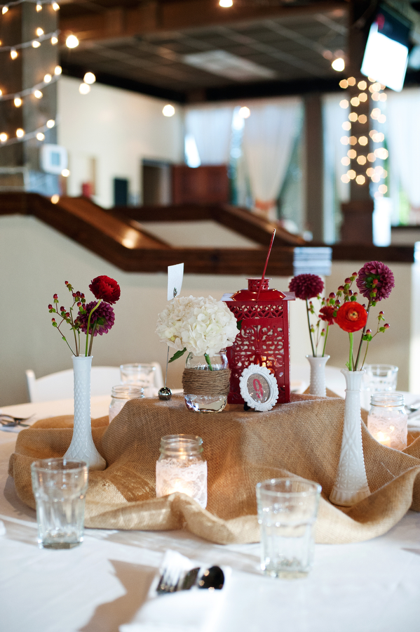 diy-red-and-white-wedding