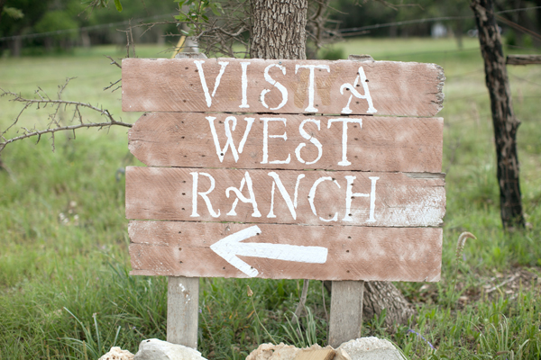 texas-destination-wedding-at-vista