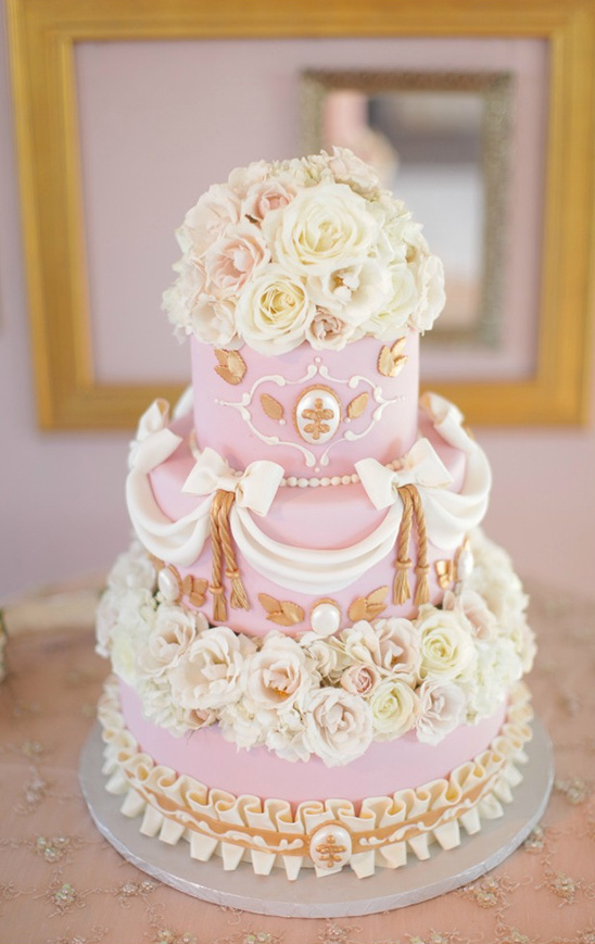 2013 Trend Report | Pink Wedding Cakes