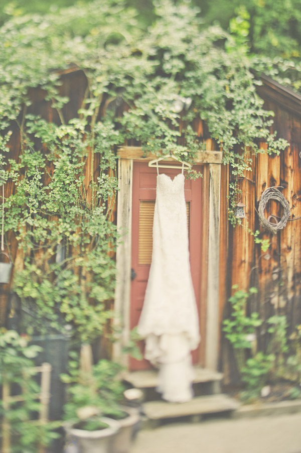 west-virginia-rustic-barn-wedding