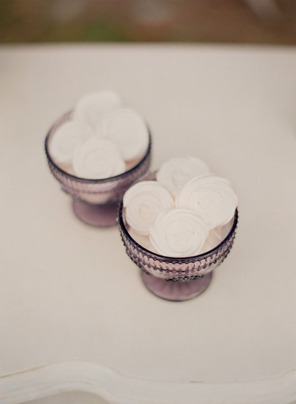 purple-gold-and-ivory-wedding-ideas