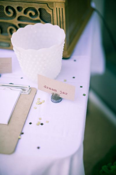 backyard-bridal-shower-ideas