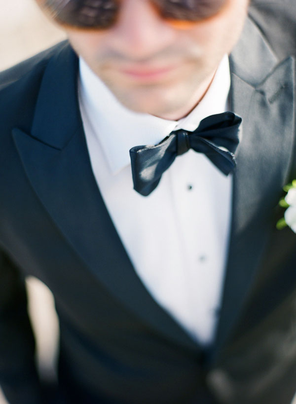 coral-and-yellow-beach-wedding