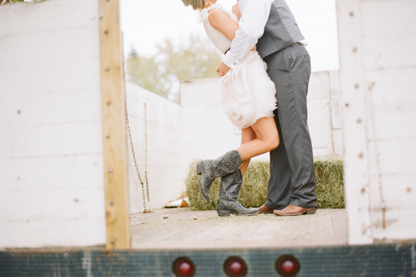 ohio-western-chic-ranch-wedding