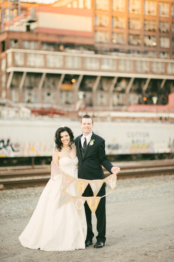 peach-wedding-at-the-old-homestead