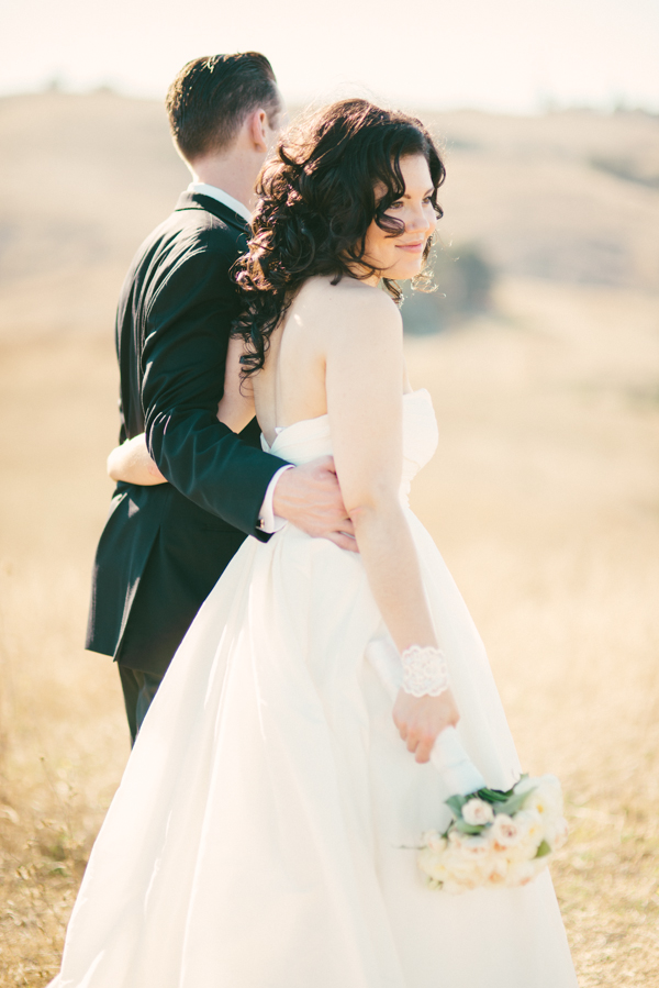 peach-wedding-at-the-old-homestead