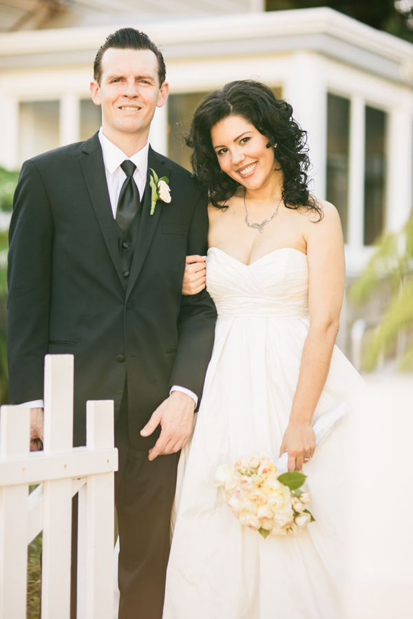 peach-wedding-at-the-old-homestead