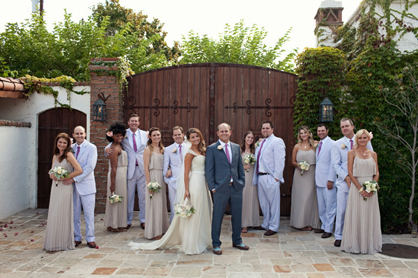 romantic-courtyard-wedding-at-the