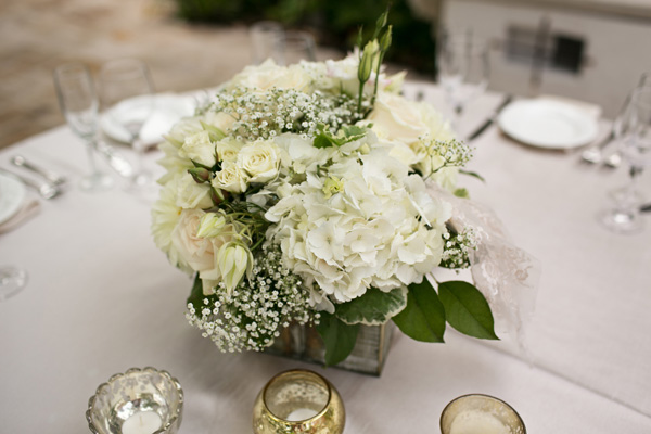 romantic-courtyard-wedding-at-the