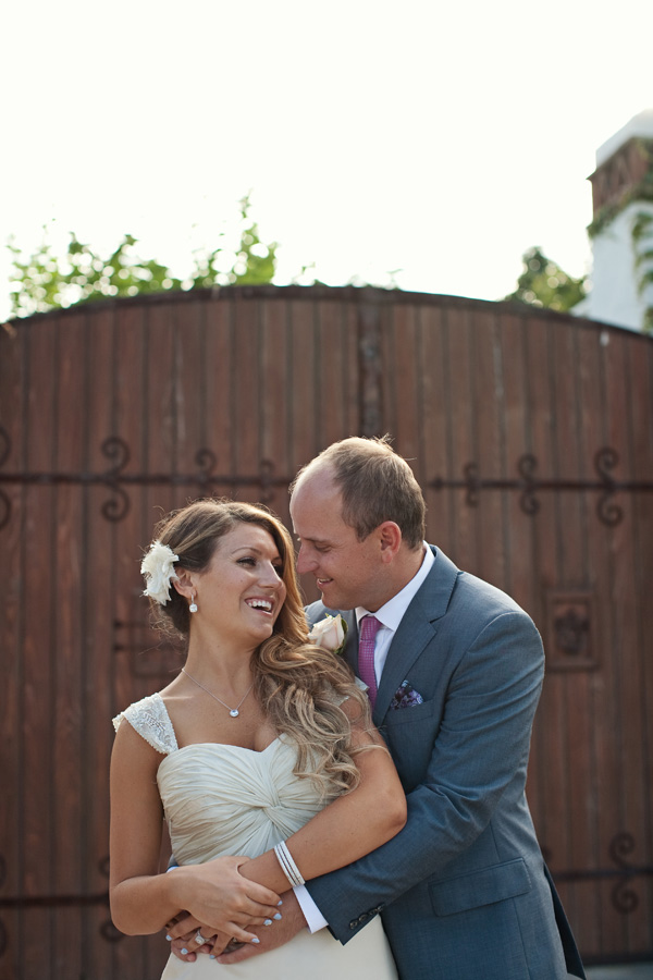 romantic-courtyard-wedding-at-the