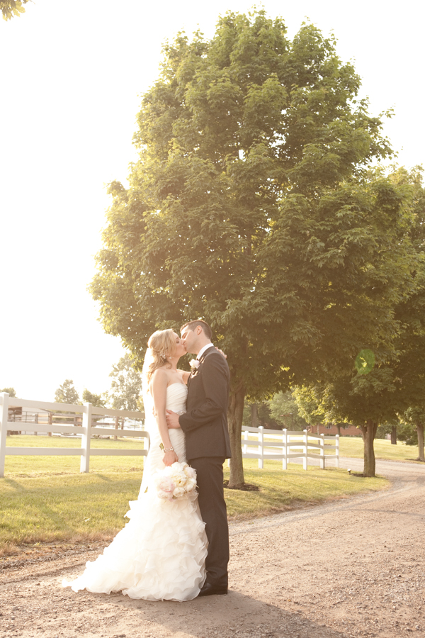 rustic-peach-wedding-on-a-horse-farm