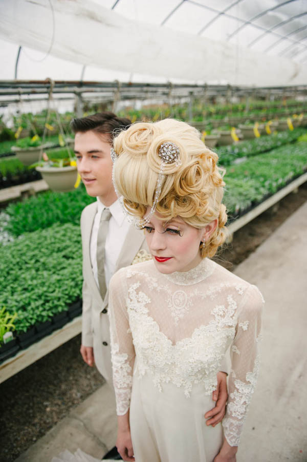 vintage-greenhouse-wedding