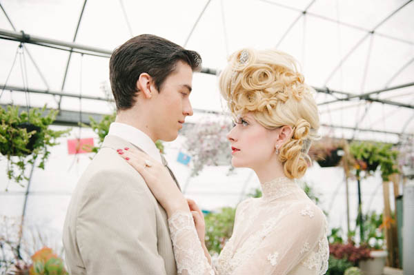 vintage-greenhouse-wedding