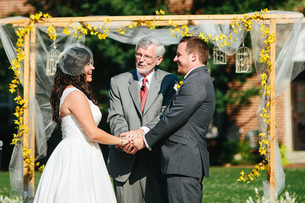 blue-and-yellow-wedding-at-baylor-school