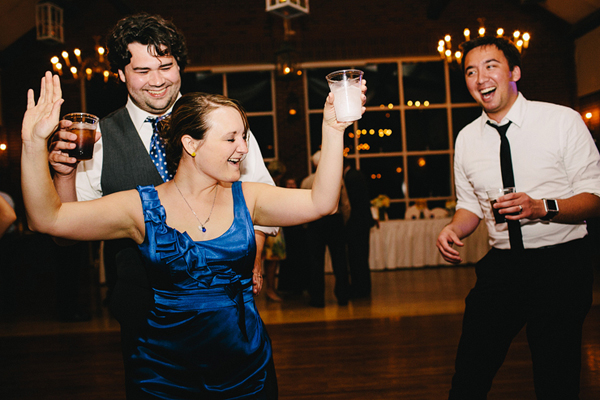 blue-and-yellow-wedding-at-baylor-school