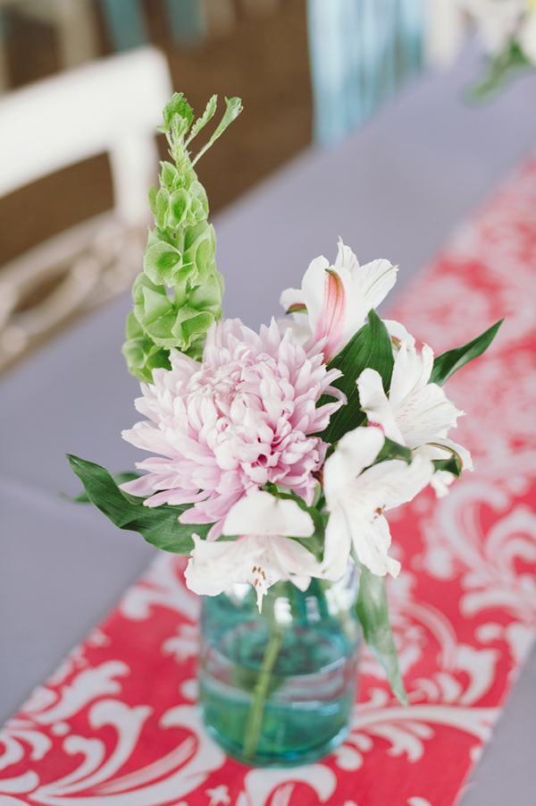 chic-dairy-farm-wedding-in-pink-and-gray